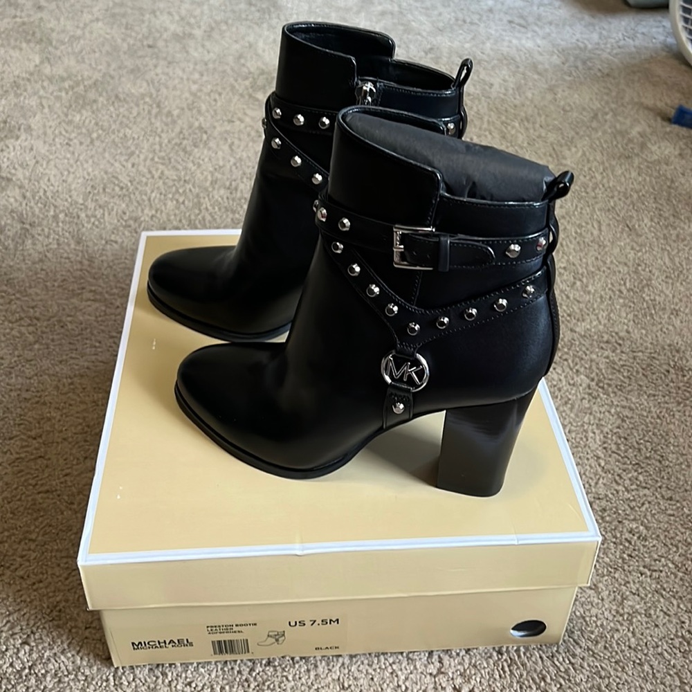 Michael Kors Black leather boots